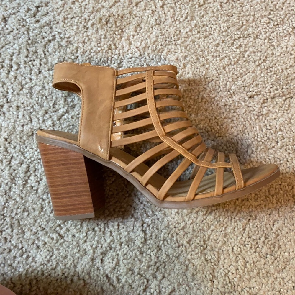 Tan heels